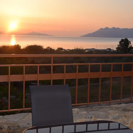 Σπίτι διακοπών Sunrise Seaside Family Maisonette Epidaurus